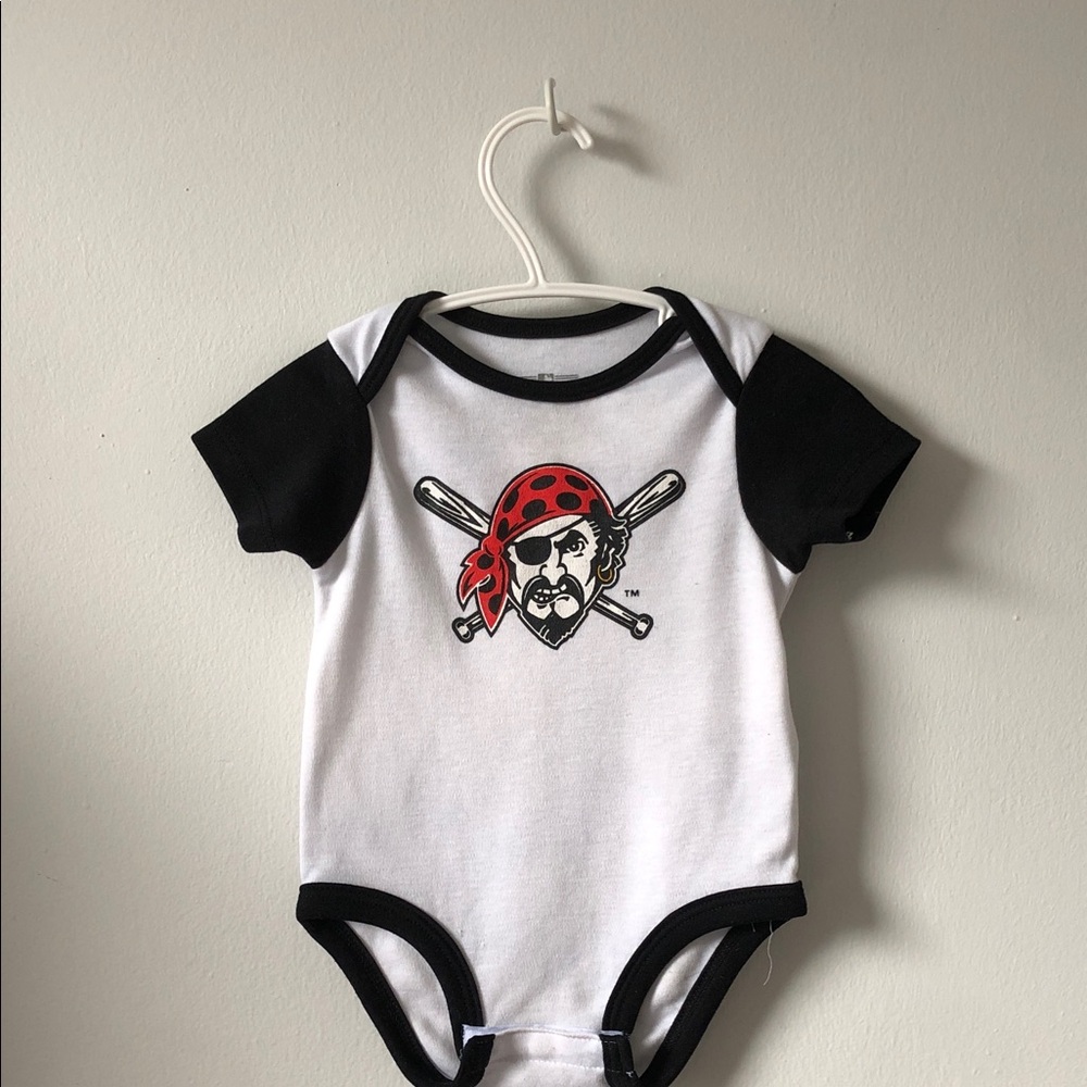 Baby Pirate Graphic One-Piece Bodysuit in White & Black